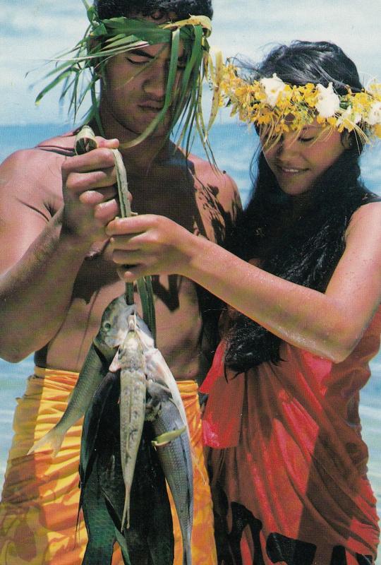 Young Polynesian Couple Fishing African Postcard