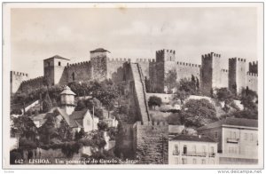 RP: LISBOA , Portugal , 1958 ; Um Pormenor do Castelo S. Jorge