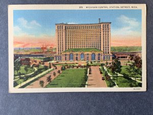 Michigan Central Station Detroit MI Linen Postcard H2202080722