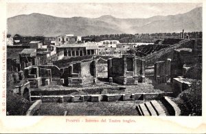 Italy Pompei INterno del Teatro tragico