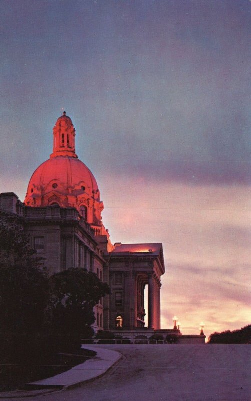 Edmonton Alberta Canada, Sunset View Legislative Building Vintage Old Postcard