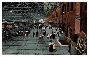 Postcard TRAIN STATION SCENE St. Louis Missouri MO AS7456