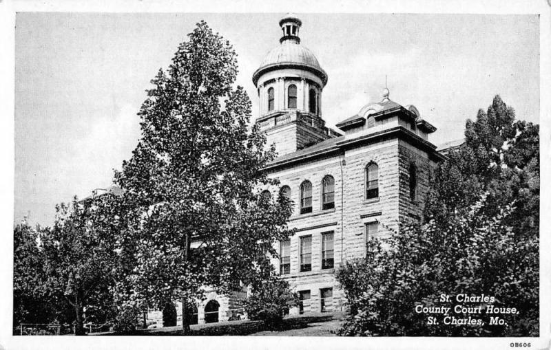 St Charles Missouri Court House Street View Antique Postcard K61682