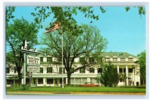 Vintage RPPC Boone Tavern Hotel Outside View Berea, KY Original P26E