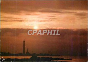 Postcard Modern Pouguerneau (Finistere) Sunset on the lighthouse island virgi...