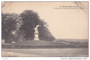 ST. GERMAIN EN LAYE, La Terrasse, Statue de la Feuille et l´Ouragan, Yveline...