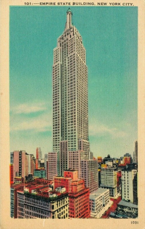 USA New York City Empire State Building 04.29