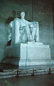 Postcard Lincoln Statue Center Hall Memorial Immense Sculpture Washington DC