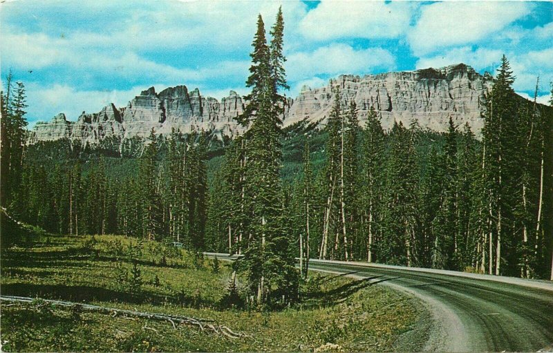 Pinnacle Ridge Owl Creek Range Dubois Tagwotee Pass Wyoming Wy pm 1972 Postcard