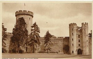 Warwickshire Postcard - Warwick Castle - Guys Tower and Clock Tower   2735