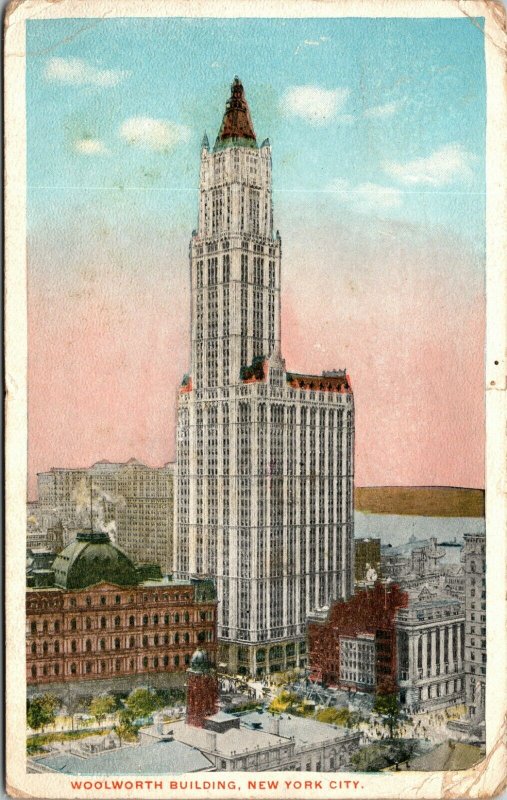 NYC  Postcard  Woolworth Building Post Office  RED 2 CENT GEORGE WASHINGTON