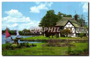 Modern Postcard The river at Wroxham Norfolk Broads