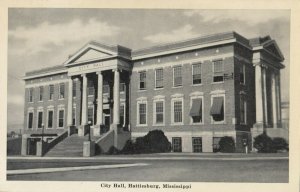 HATTIESBURG , Mississippi , 1930s ; City Hall