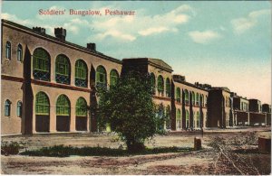 PC PAKISTAN, PESHAWAR, SOLDIERS' BUNGALOW, Vintage Postcard (b43221)