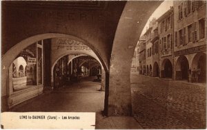 CPA Lons le Saunier- Les Arcades FRANCE (1043489)