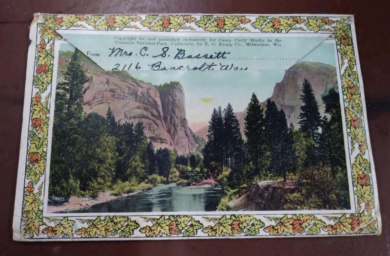 Yosemite National Park California Scenic View Fold Out Postcard Folder J926460