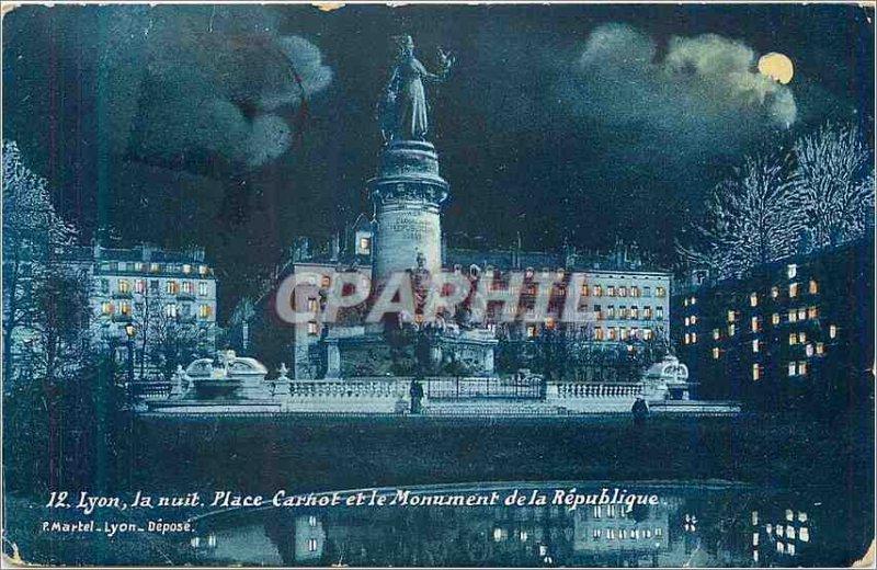 Old Postcard 12 lyon night up book and manument of the republic