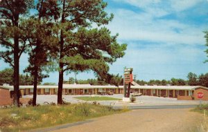 Aberdeen Mississippi Shelaine Courts Vintage Postcard AA57302