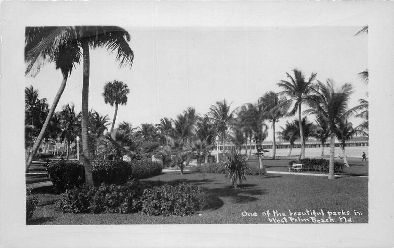 West Palm Beach Florida Beautiful Park 1930s RPPC Photo Postcard 21-9660