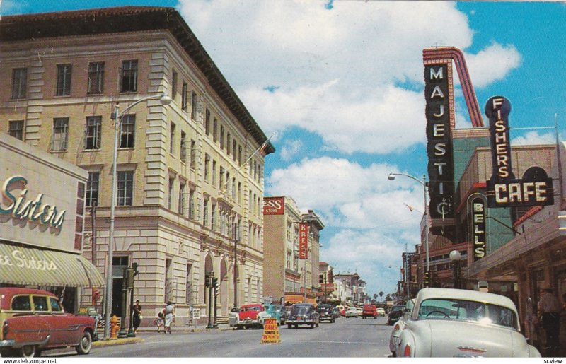 BROWNSVILLE , Texas, 1960 ; Elizabeth Street, showing Federal Building