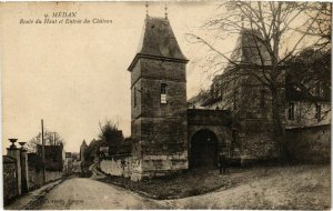 CPA MEDAN - Route du Haut et Entrée du Chateau (102646)