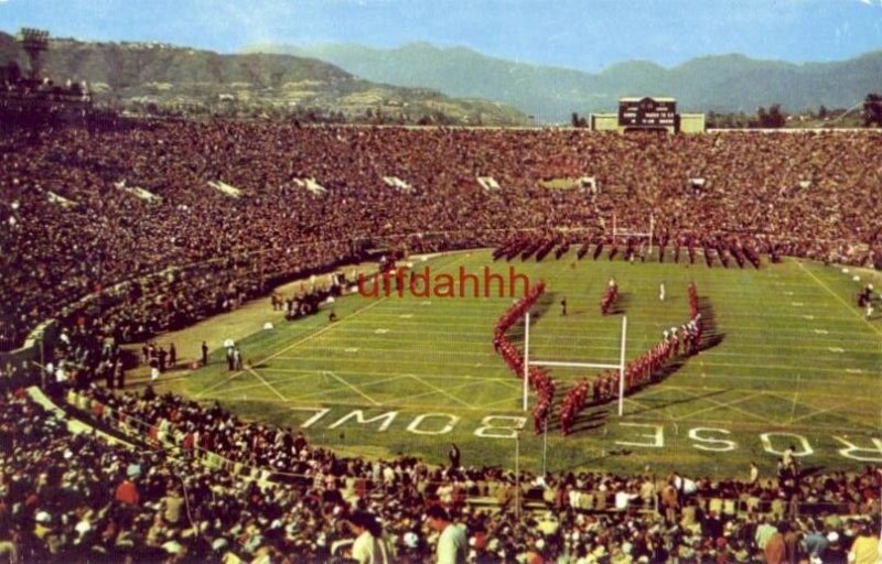 BETWEEN THE HALVES - ROSE BOWL, BROOKSIDE PARK, PASADENA, CA New Year's Day