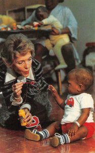 NANCY REAGAN UNIVERSITY OF MISSISSIPPI MEDICAL BLACK AMERICANA POSTCARD (1984)