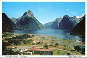 Postcard New Zealand - Milford Sound