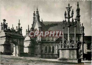 Postcard Modern Saint Thegonnec Finistere Arc de Triomphe Calvary and the Oss...
