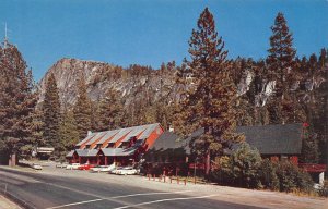 STRAWBERRY LODGE Roadside LAKE TAHOE Kyburz, California c1950s Vintage Postcard