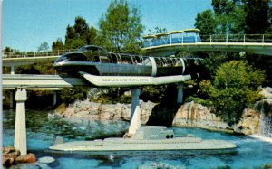 1950s Disneyland-Alweg Monorail System Tommorrowland Anaheim CA Postcard