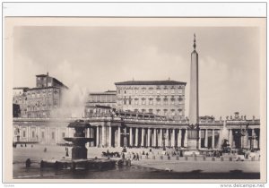 RP: VATICAN , 00-10s ; Piazza S. Pietro