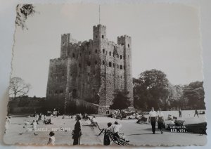 Postcard UK ENG Kent - The Castle Rochester - Exterior