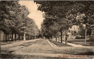 View on East Mitchell Street, Kendallville IN Vintage Postcard W26