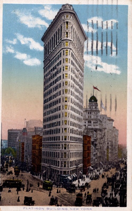 USA New York City Flatiron Building Vintage Postcard 09.92