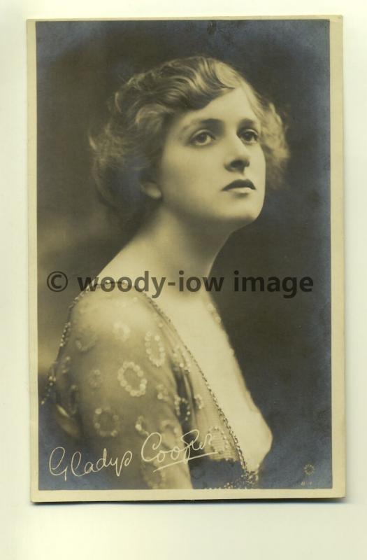 b0546 - Film , Stage & TV Actress - Gladys Cooper - postcard