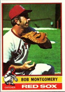 1976 Topps Baseball Card Bob Montgomery Boston Red Sox sk13078