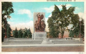 VINTAGE POSTCARD WAR MEMORIAL AT PITTSFIELD MASSACHUSETTS WHITE BORDER FRESH