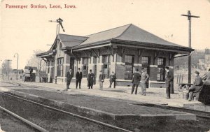Leon Iowa Train Station Vintage Postcard AA33338