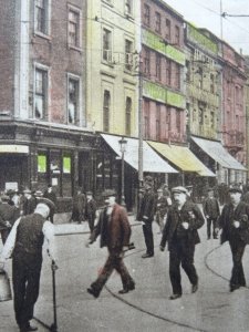 Leicester GALLOWTREE GATE showing MAN GREASING TRAMWAY TRACK c1920 Postcard