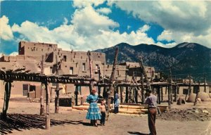 1960 Taos Pueblo, Taos, New Mexico Vintage Postcard