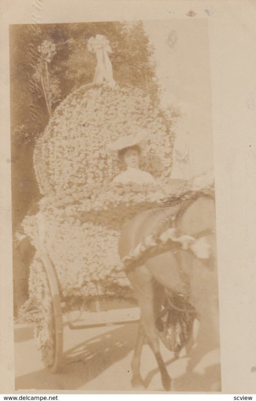 RP: NICE , France , 00-10s ; Woman in a parade Float