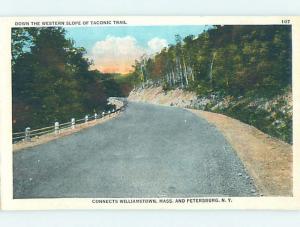 W-Border ROAD OR STREET SCENE Williamstown Ma & Petersburg - Troy NY hJ5895@