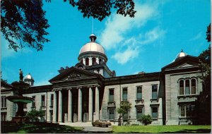 VINTAGE POSTCARD THE COURTHOUSE AT KINGSTON ONTARIO CANADA 1970s