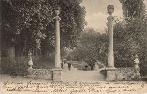 CPA PONT-A-MOUSSON Jardin d'Amour (990936)