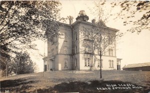 H16/ Cedar Springs Michigan RPPC Postcard c1910 High School Building