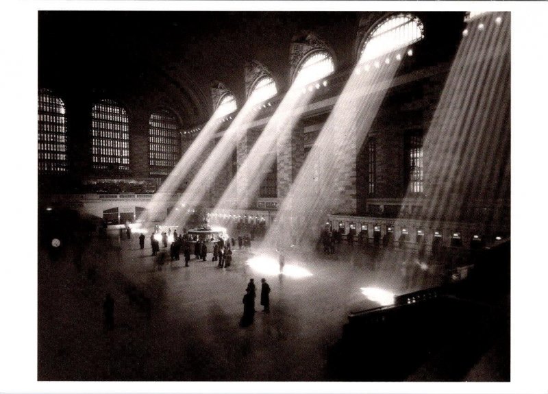 REPRO NY New York City GRAND CENTRAL TRAIN STATION Interior Shadows 4X6 Postcard