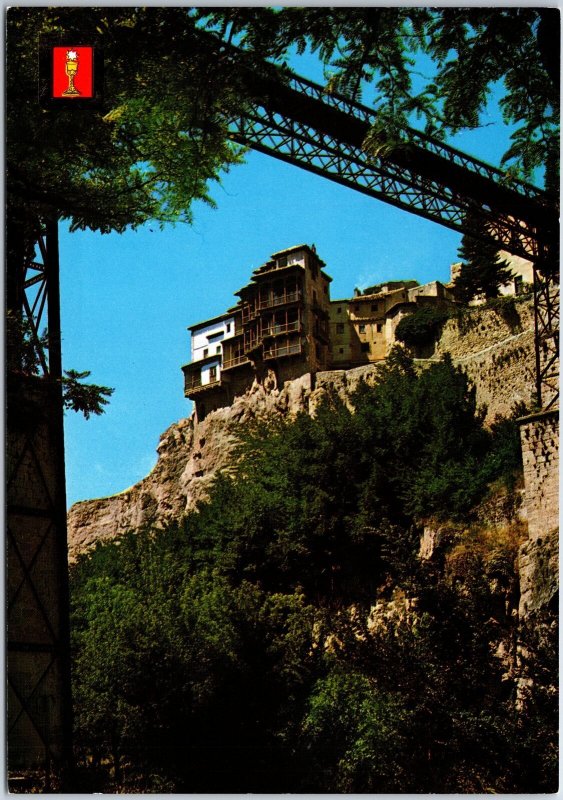 VINTAGE CONTINENTAL SIZE POSTCARD THE SUSPENDED HOUSES AT CUENCA SPAIN C