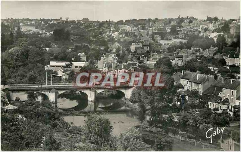 Modern Postcard Poitiers Vienne General view Clain and the New Bridge