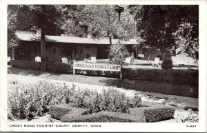 Vtg Dewitt Iowa IA Cross Road Tourist Court Motel 1940s Postcard